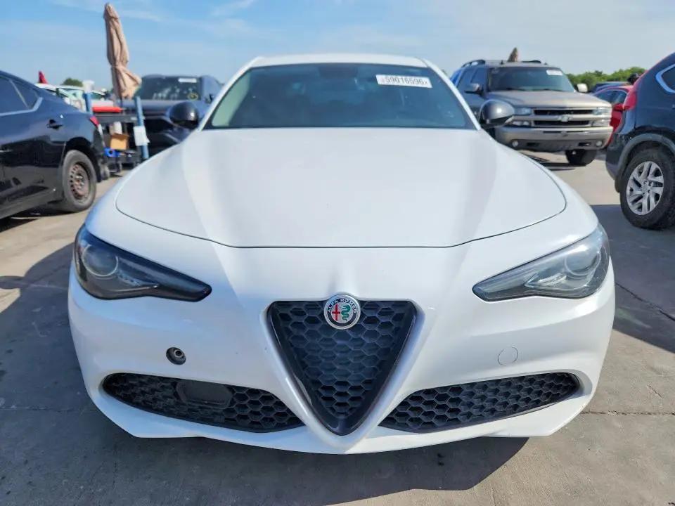 2019 ALFA ROMEO GIULIA   