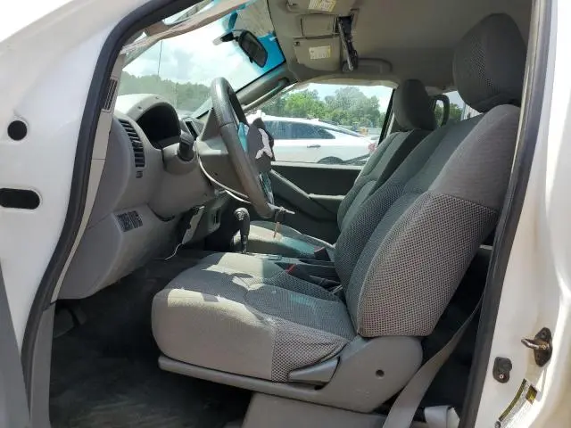2010 NISSAN FRONTIER CREW CAB SE  