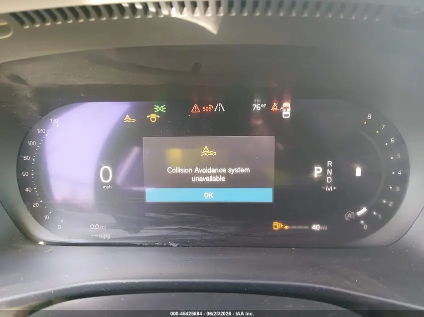 2025 VOLVO XC40 B5 PLUS DARK THEME
