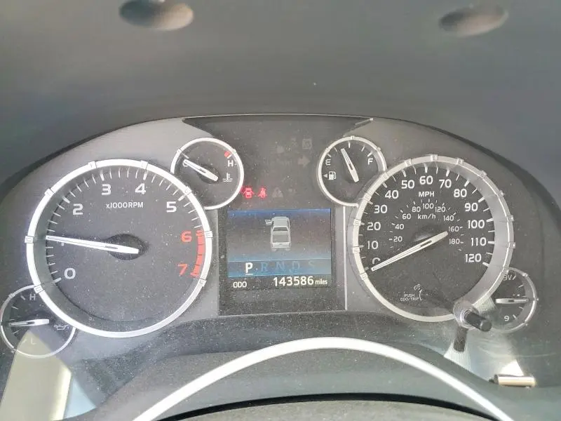 2014 TOYOTA TUNDRA CREWMAX SR5  