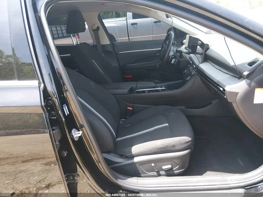 2024 HYUNDAI SONATA HYBRID SEL
