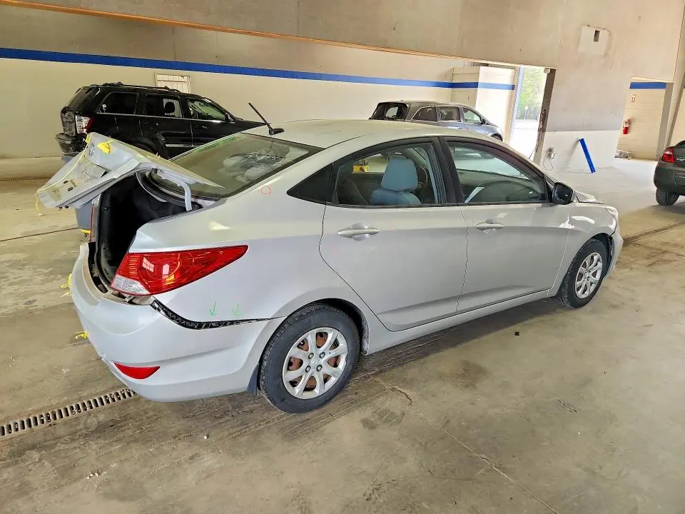 2013 HYUNDAI ACCENT GLS  