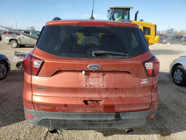 2019 FORD ESCAPE SE  