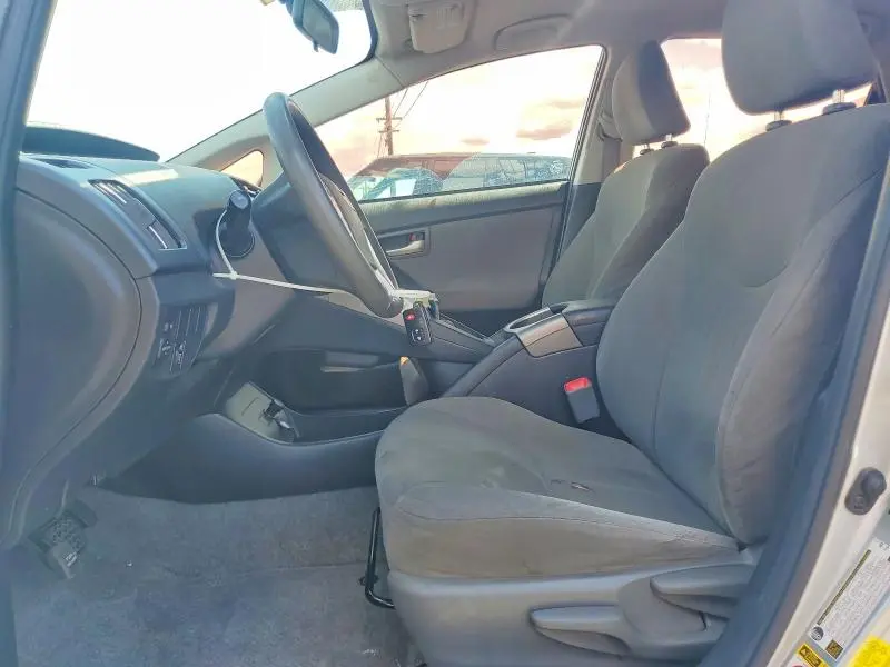2013 TOYOTA PRIUS TWO  