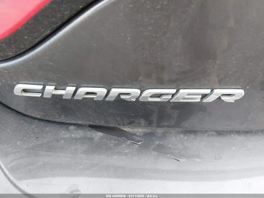 2016 DODGE CHARGER SXT