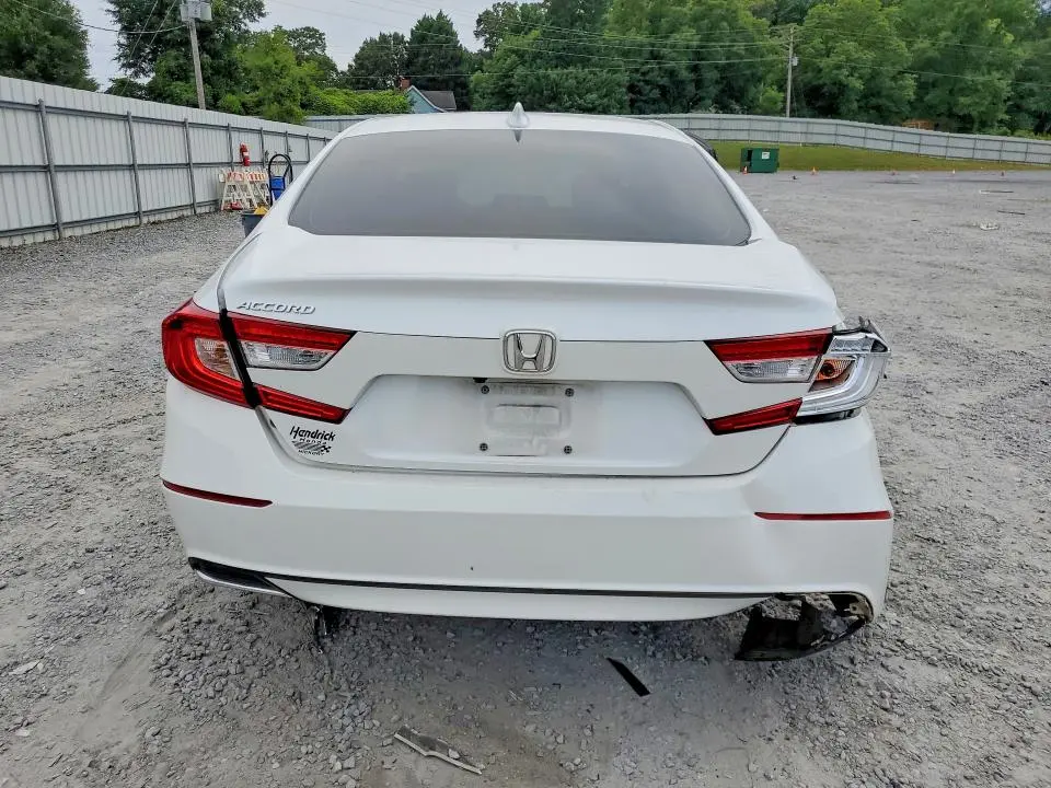 2021 HONDA ACCORD LX  