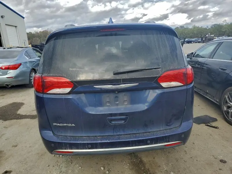 2017 CHRYSLER PACIFICA TOURING L  