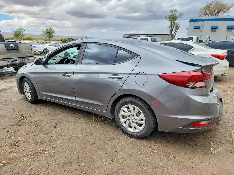 2019 HYUNDAI ELANTRA SE  