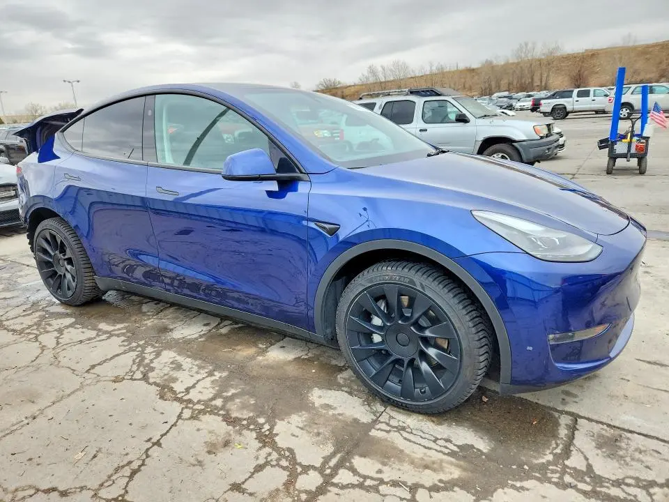 2024 TESLA MODEL Y   