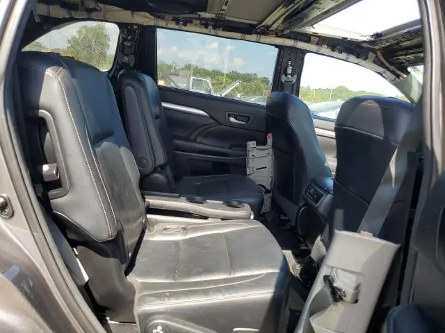 2015 TOYOTA HIGHLANDER XLE  