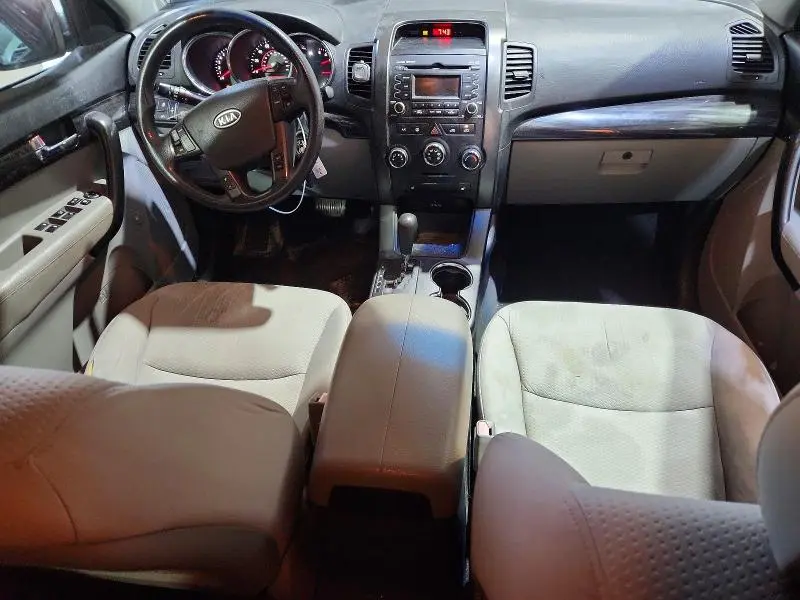 2012 KIA SORENTO LX  