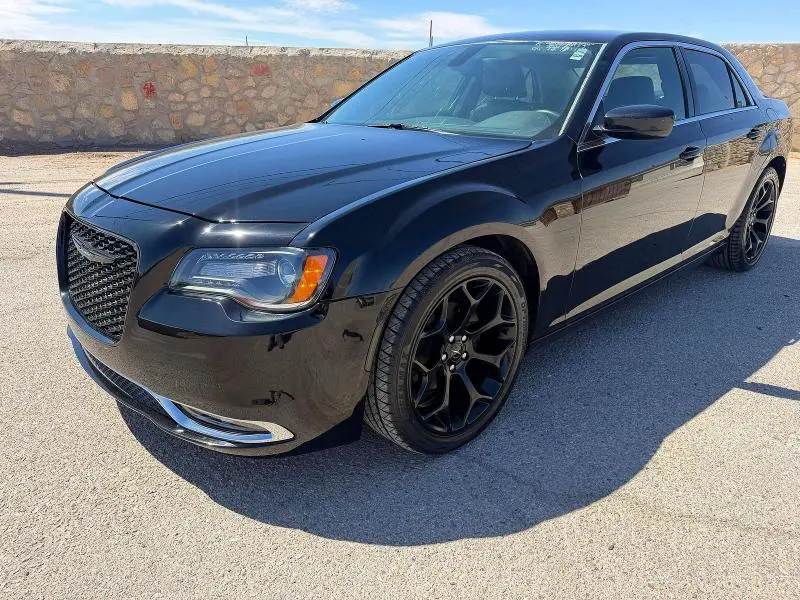 2015 CHRYSLER 300 LIMITED  