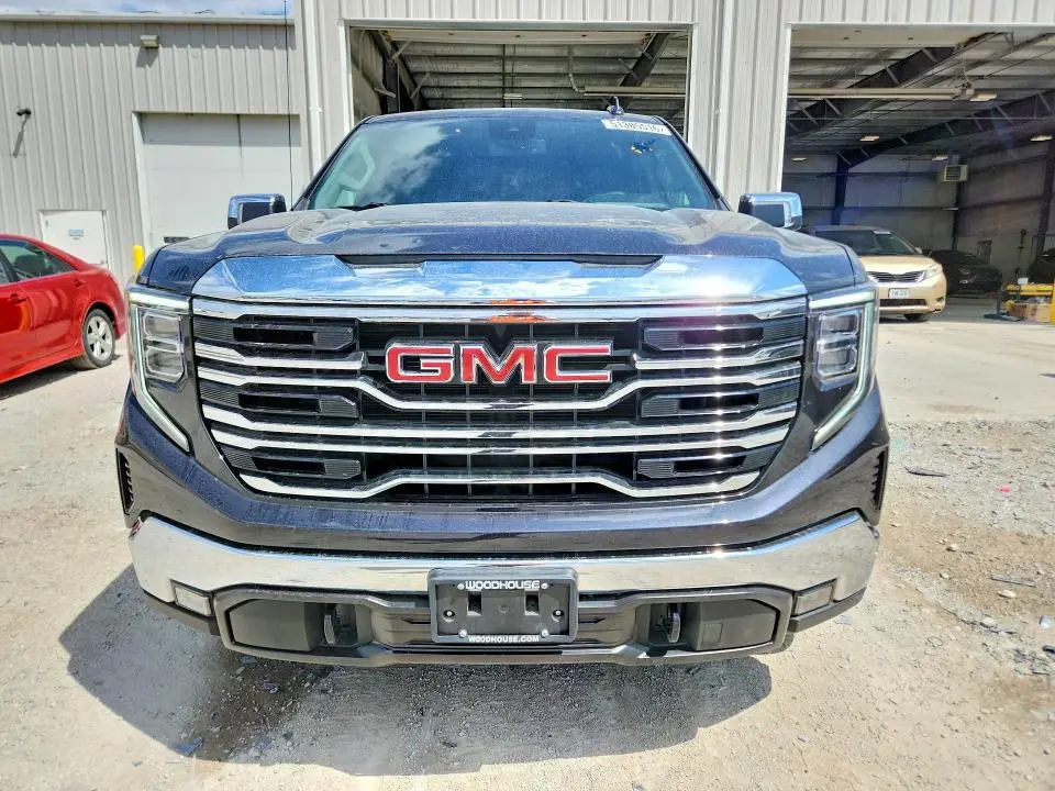 2023 GMC SIERRA K1500 SLT  