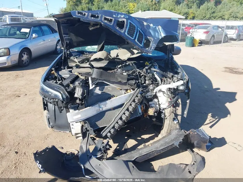 2019 JEEP CHEROKEE LATITUDE PLUS 4X4