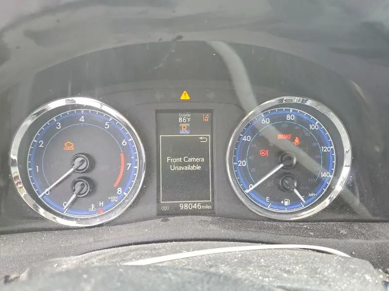2018 TOYOTA COROLLA SE  