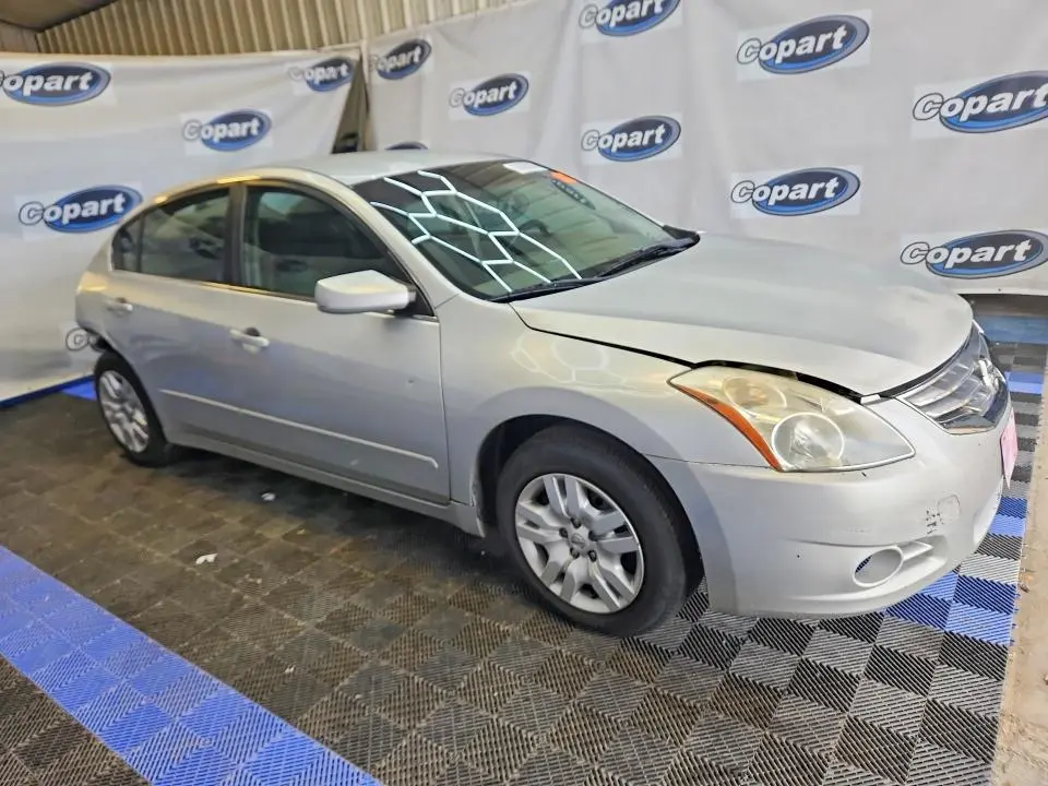 2010 NISSAN ALTIMA   