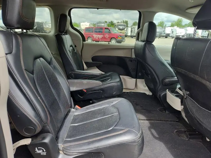 2019 CHRYSLER PACIFICA TOURING L  