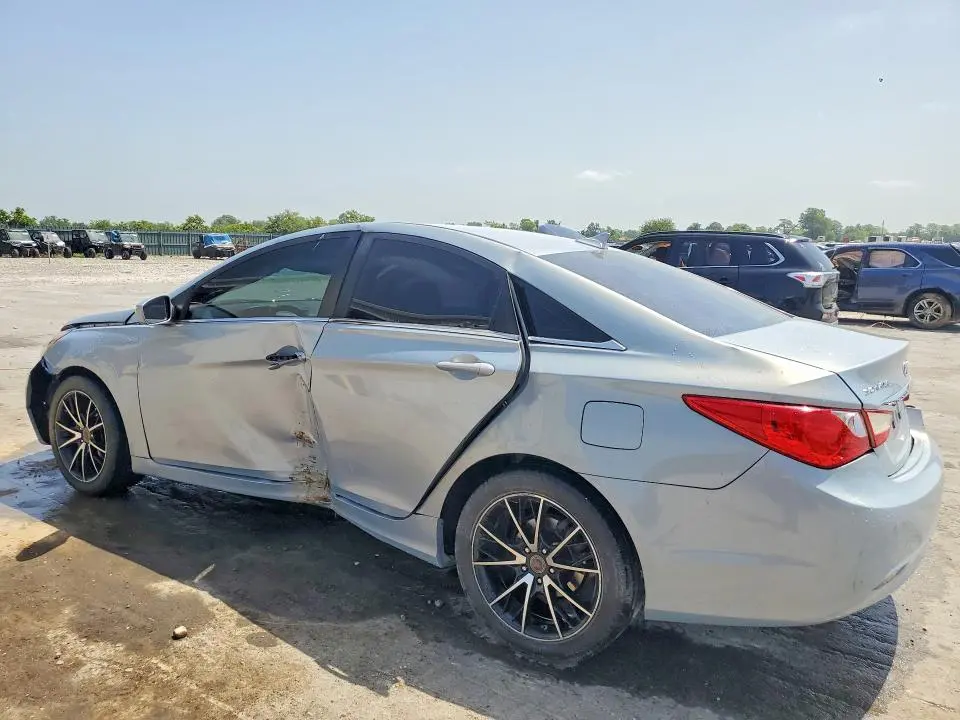 2011 HYUNDAI SONATA GLS  