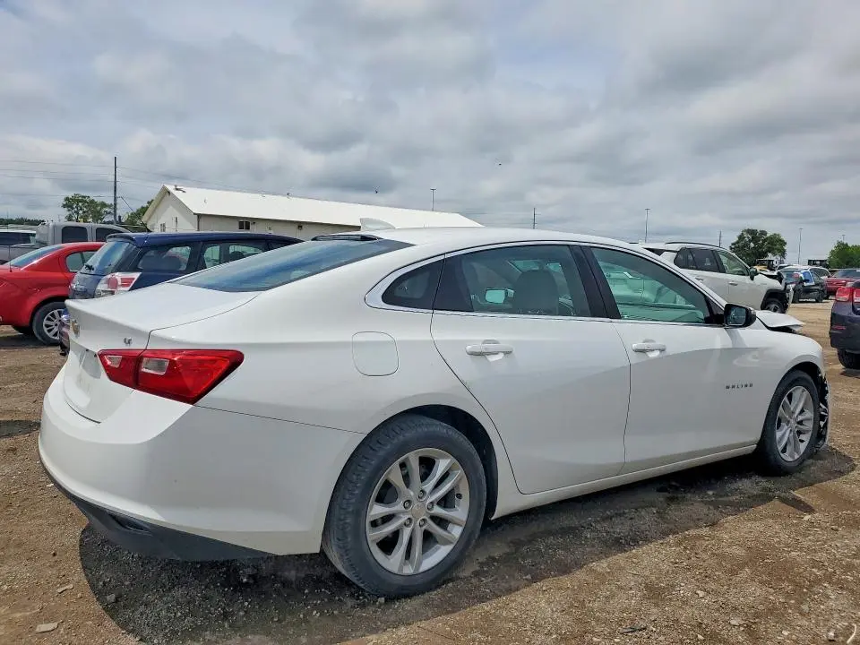 2017 CHEVROLET MALIBU LT  
