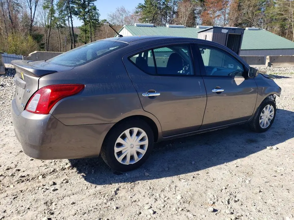2016 NISSAN VERSA 1.6 SV  