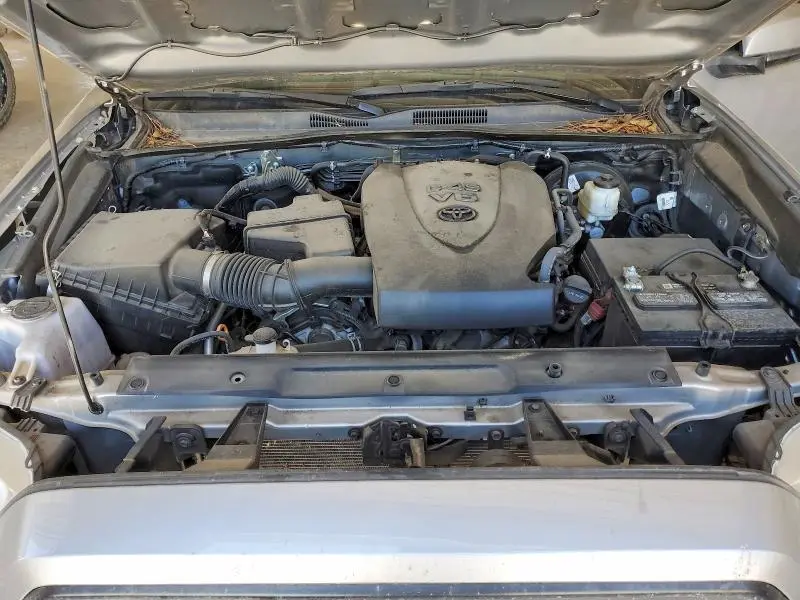 2020 TOYOTA TACOMA SR V6  