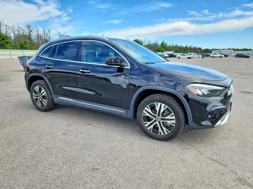 2025 MERCEDES-BENZ GLA 250 4MATIC  