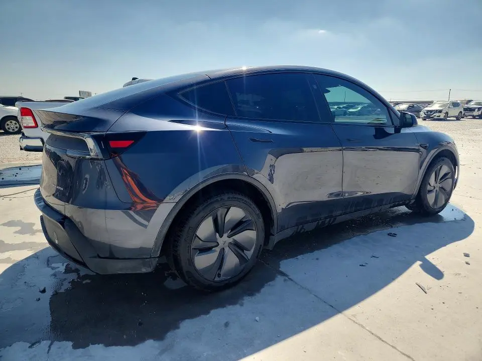 2026 TESLA MODEL Y   