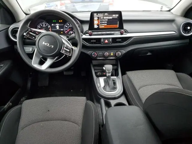2024 KIA FORTE LX  