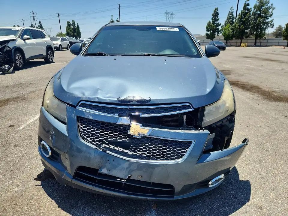 2012 CHEVROLET CRUZE LT  