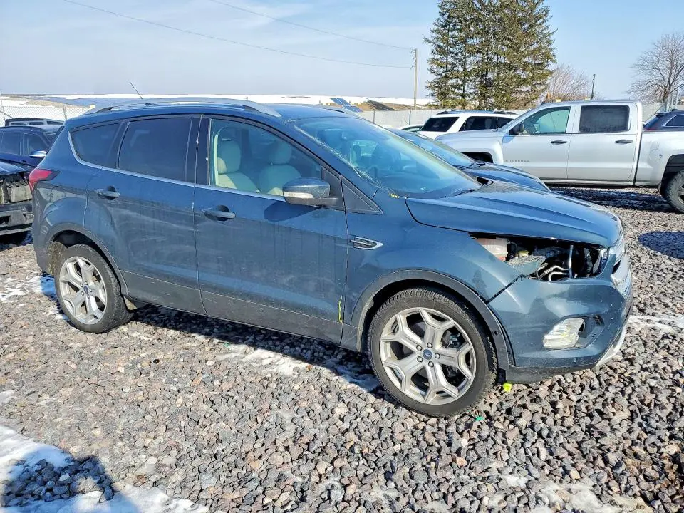 2019 FORD ESCAPE TITANIUM  