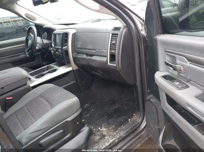 2017 RAM 1500 BIG HORN  4X4 5'7 BOX