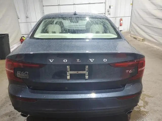 2020 VOLVO S60 T6 MOMENTUM  