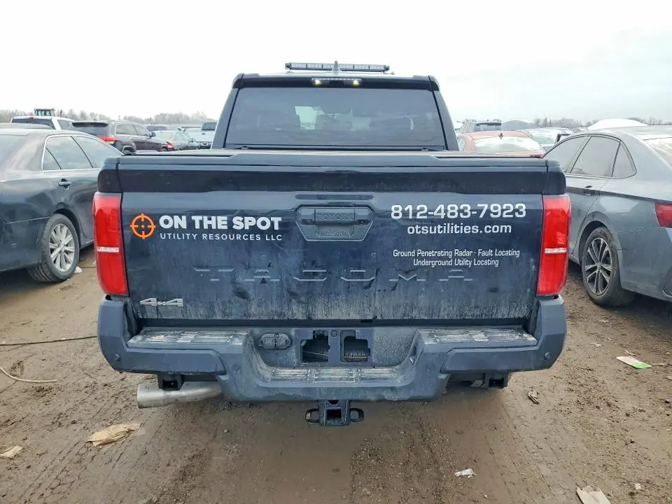 2025 TOYOTA TACOMA SR  