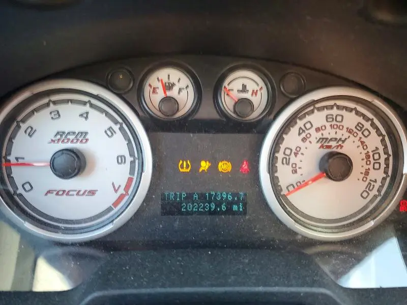 2010 FORD FOCUS SE  