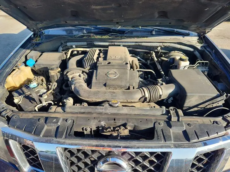 2025 NISSAN FRONTIER SV V6  