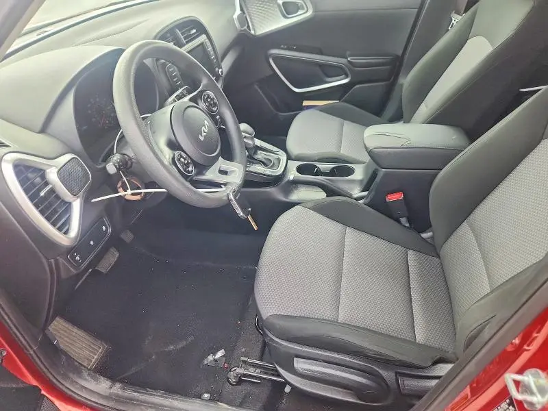 2022 KIA SOUL LX  