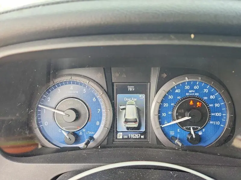 2015 TOYOTA SIENNA XLE PREMIUM 8-PASSENGER  