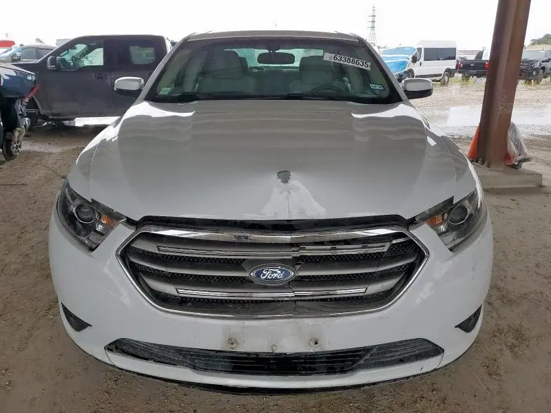 2018 FORD TAURUS SEL  