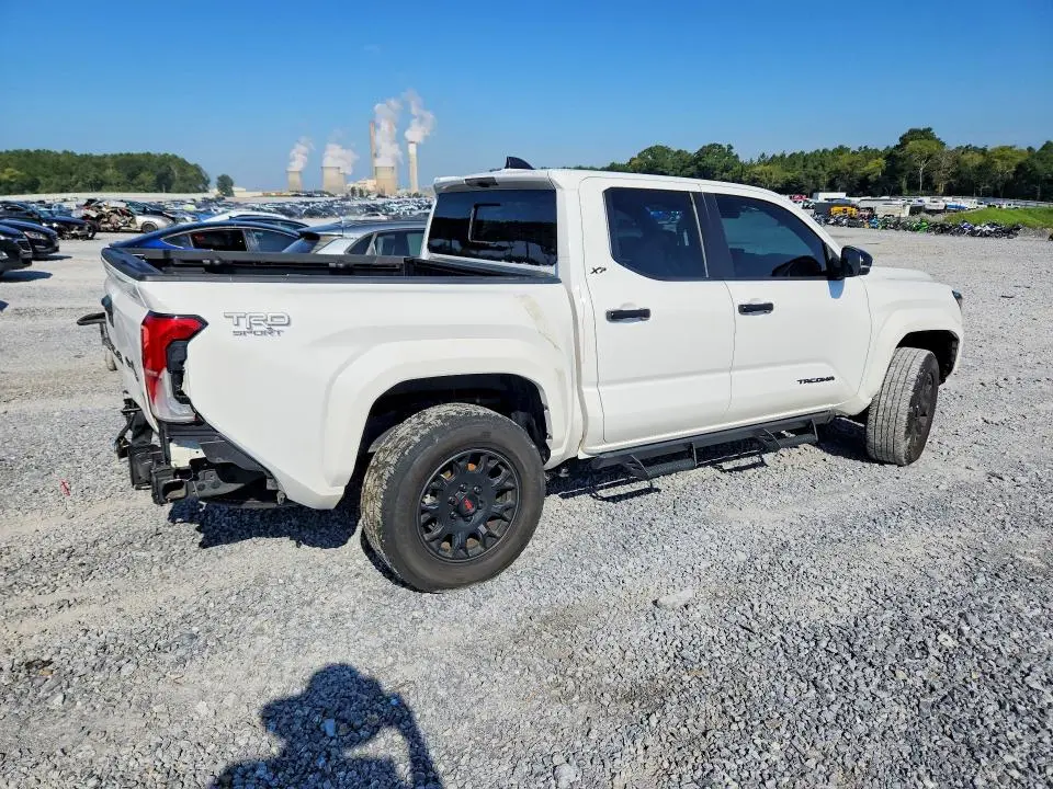 2024 TOYOTA TACOMA TRD SPORT  