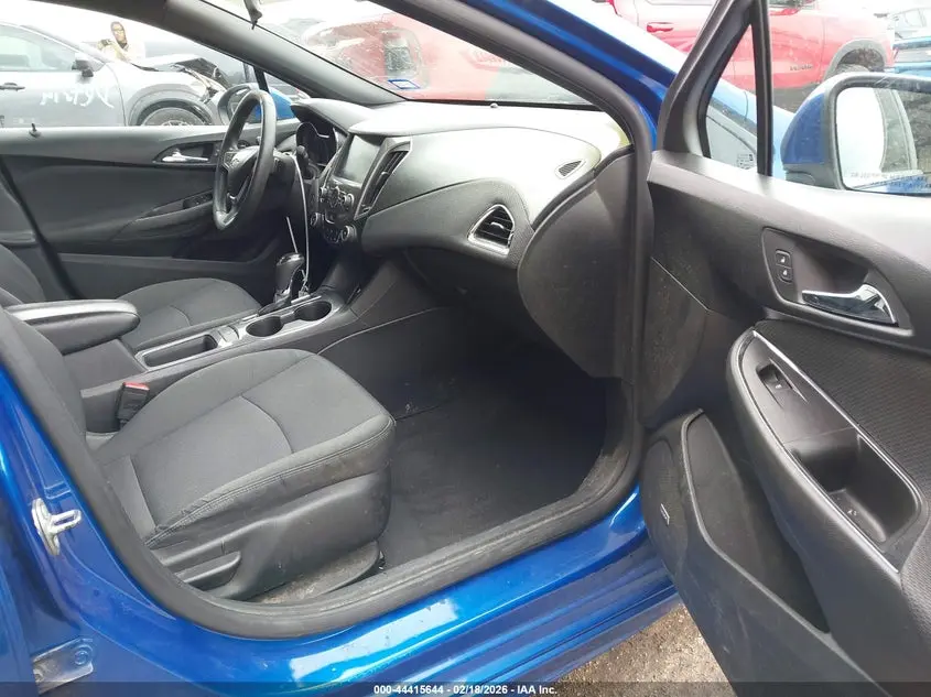 2017 CHEVROLET CRUZE LT AUTO