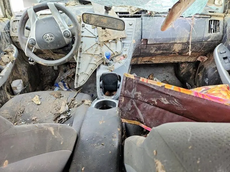 2013 TOYOTA PRIUS TWO  