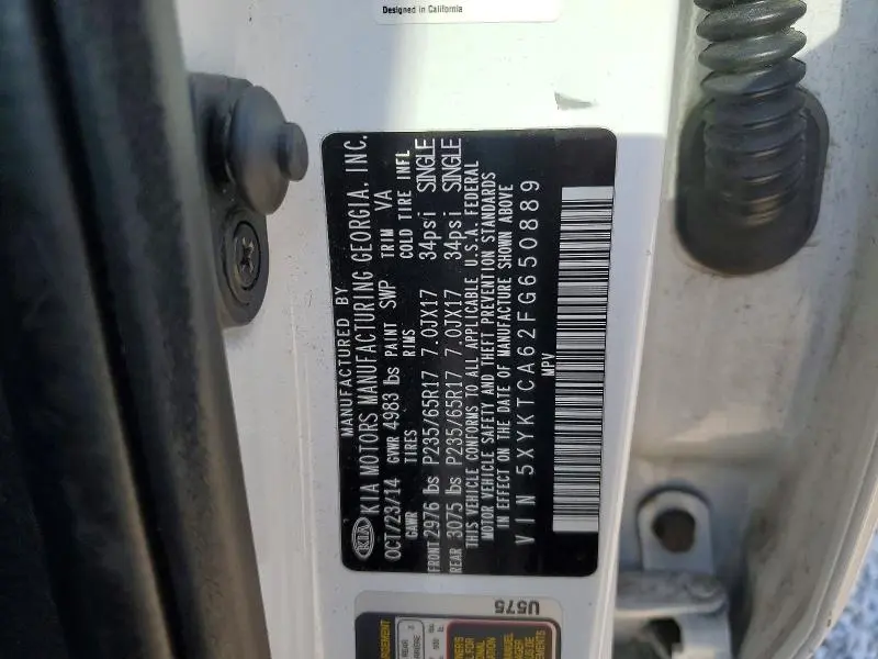 2015 KIA SORENTO LX  