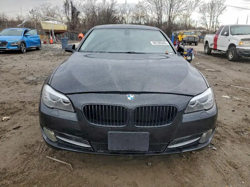 2011 BMW 528 I  