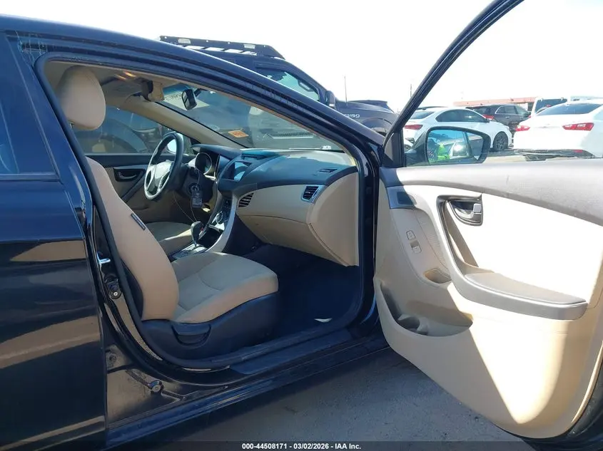 2013 HYUNDAI ELANTRA GLS