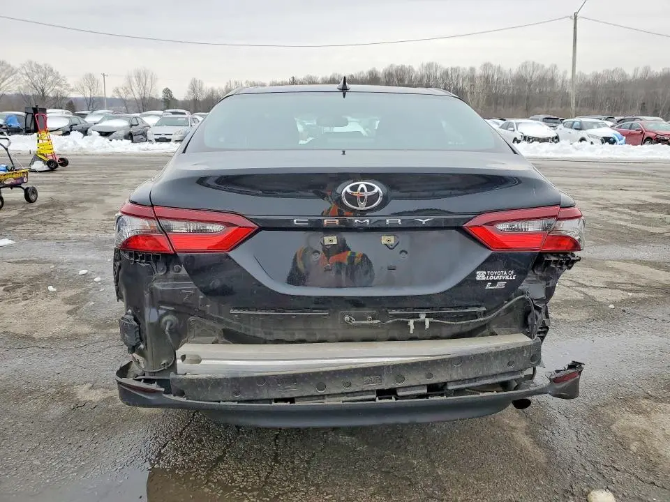 2021 TOYOTA CAMRY LE  