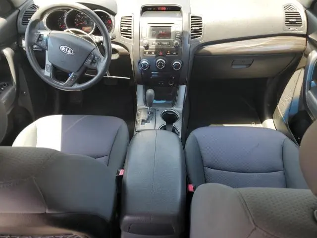 2013 KIA SORENTO LX  