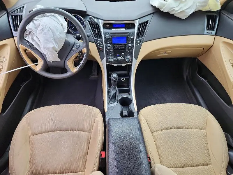 2012 HYUNDAI SONATA GLS  