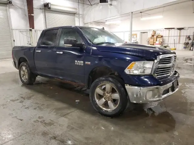 2016 RAM 1500 SLT  
