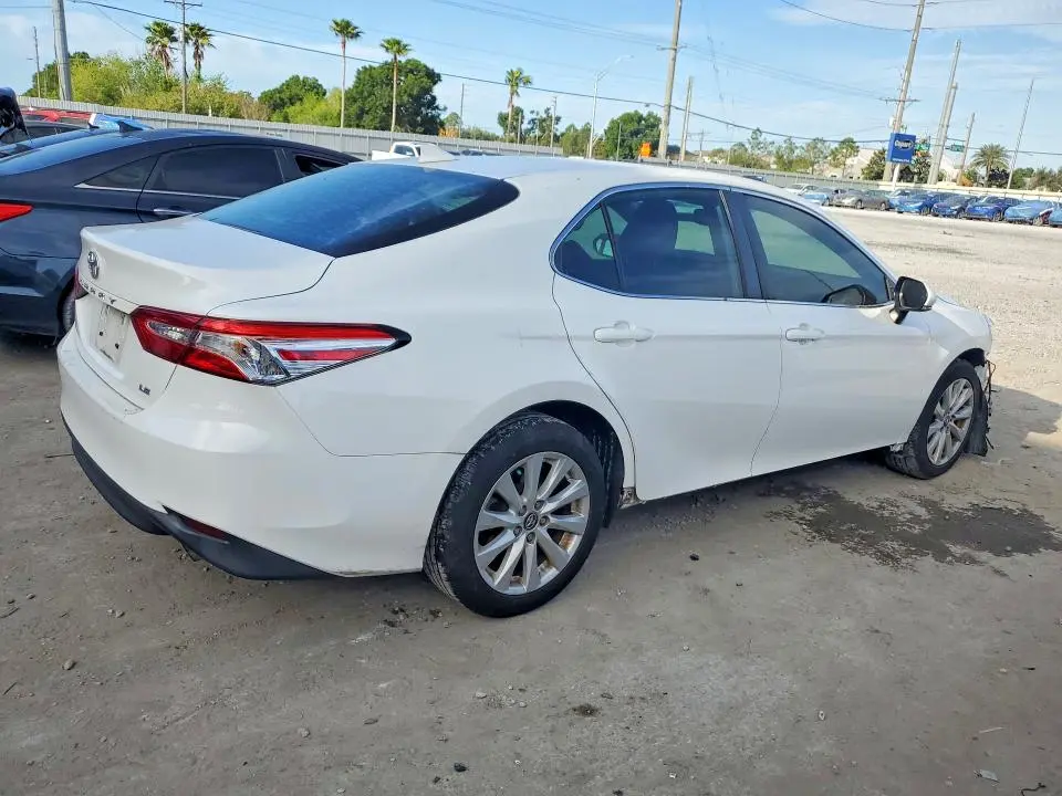 2020 TOYOTA CAMRY LE  