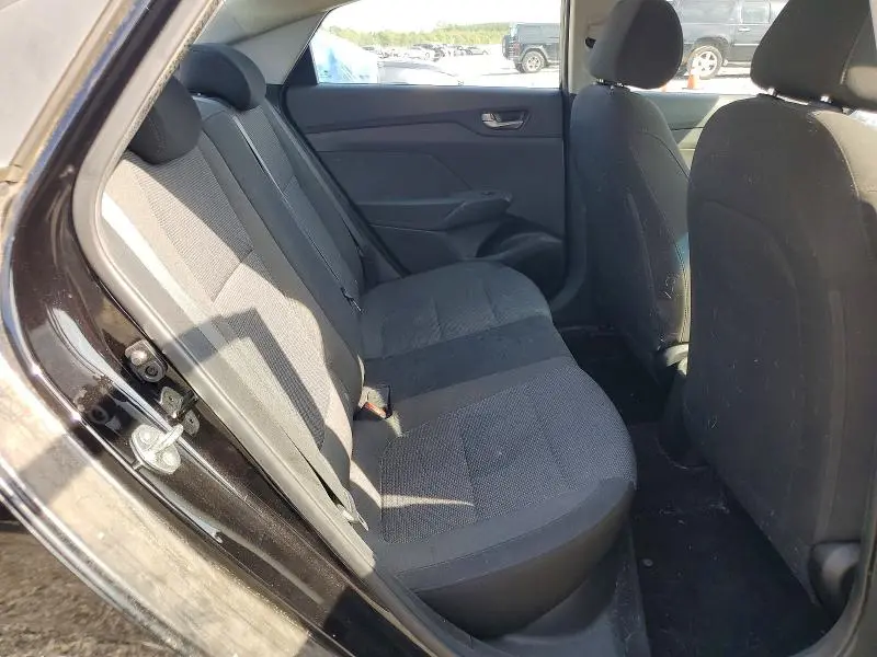 2018 HYUNDAI ACCENT SE  